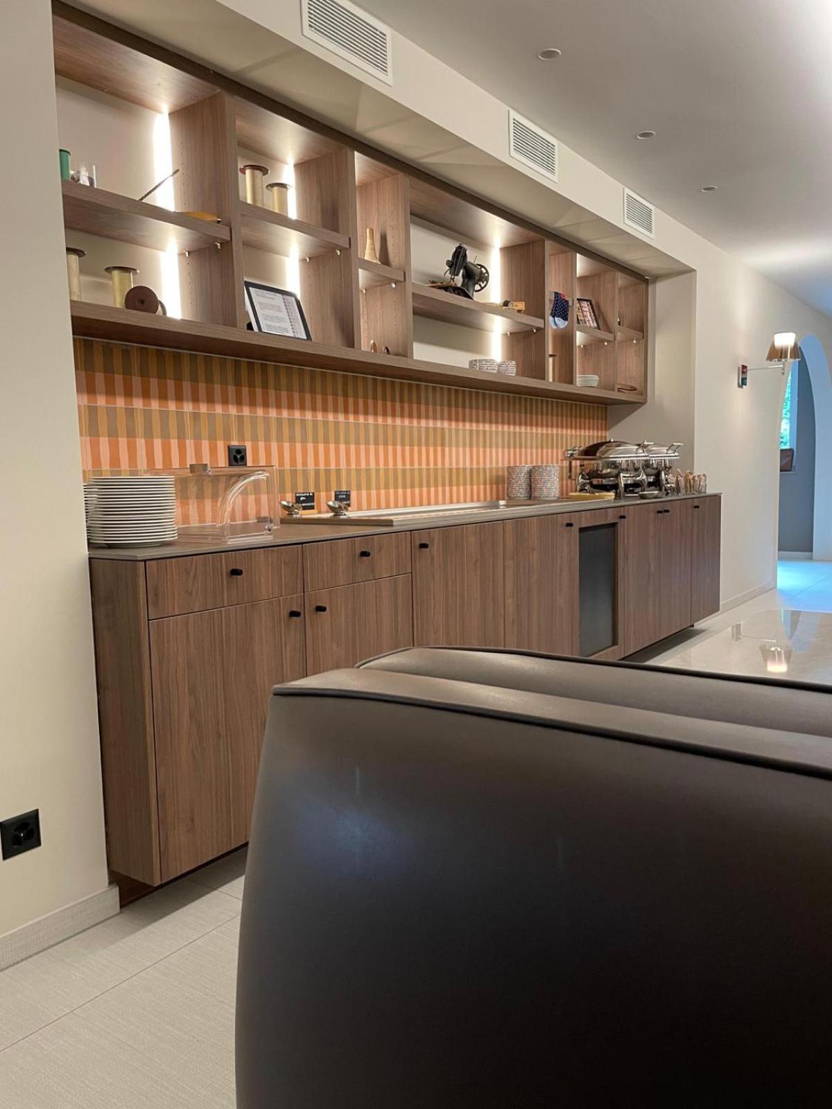 Mercure Centre Remparts Hotel 4*