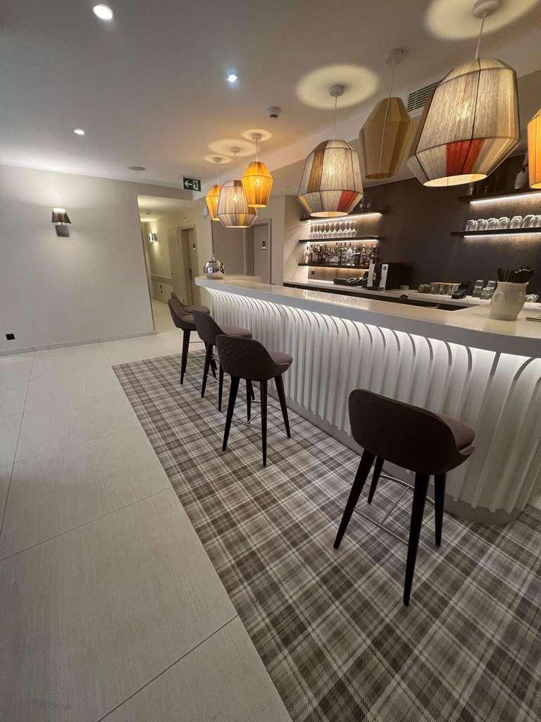 Mercure Centre Remparts 4*
